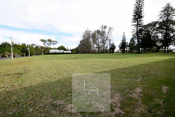 Terreno com linda vista para a raia 7 do Campo de Golfe. Terreno com linda vista para a raia 7 do Campo de Golfe.