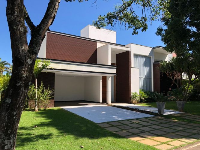Sobrado contemporâneo com linda vista Sobrado contemporâneo com linda vista