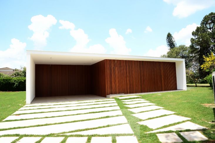 Lago Azul Lindíssima casa recém construída voltada para Campo de Golfe Lago Azul Lindíssima casa recém construída voltada para Campo de Golfe
