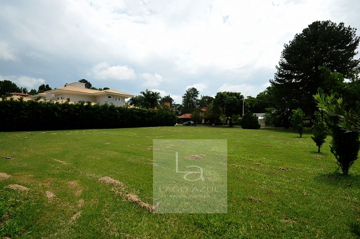 Terreno com 1.561,37 m² em rua extremamente tranquila e privativa! Terreno com 1.561,37 m² em rua extremamente tranquila e privativa!