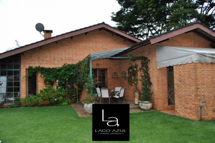 Deliciosa casa térrea em tranquila rua no Condomínio Lago Azul! Deliciosa casa térrea em tranquila rua no Condomínio Lago Azul!