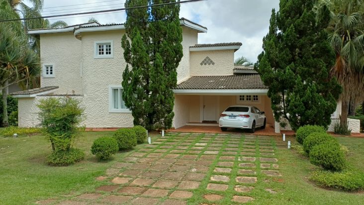 Casa mobiliada estilo “Veraneio” com ótima área de Lazer!